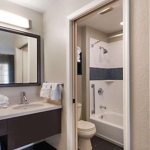 One-Bedroom Queen Suite Bathtub Mobility Accessible
